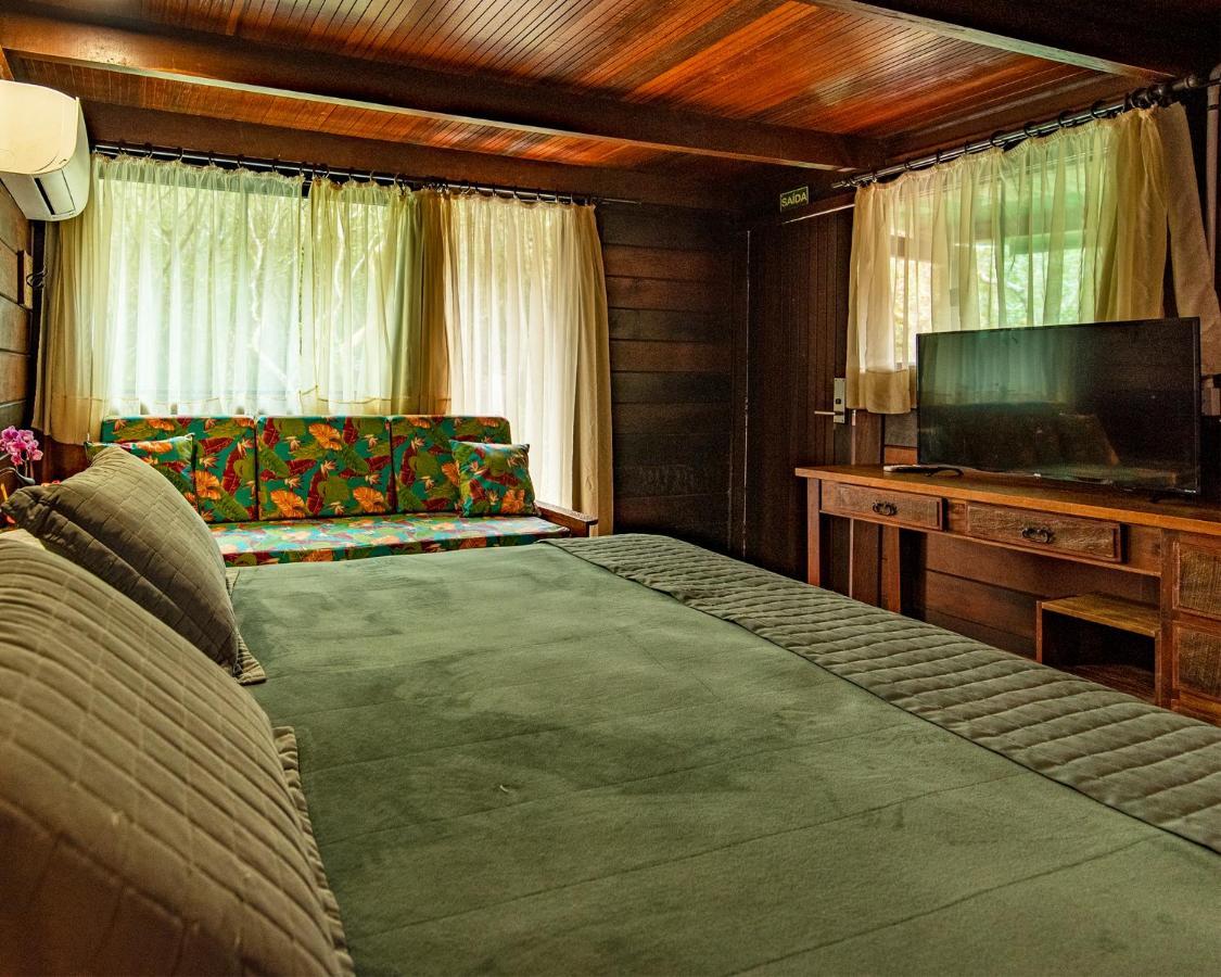 Grajagan Surf Resort Ilha do Mel Room photo