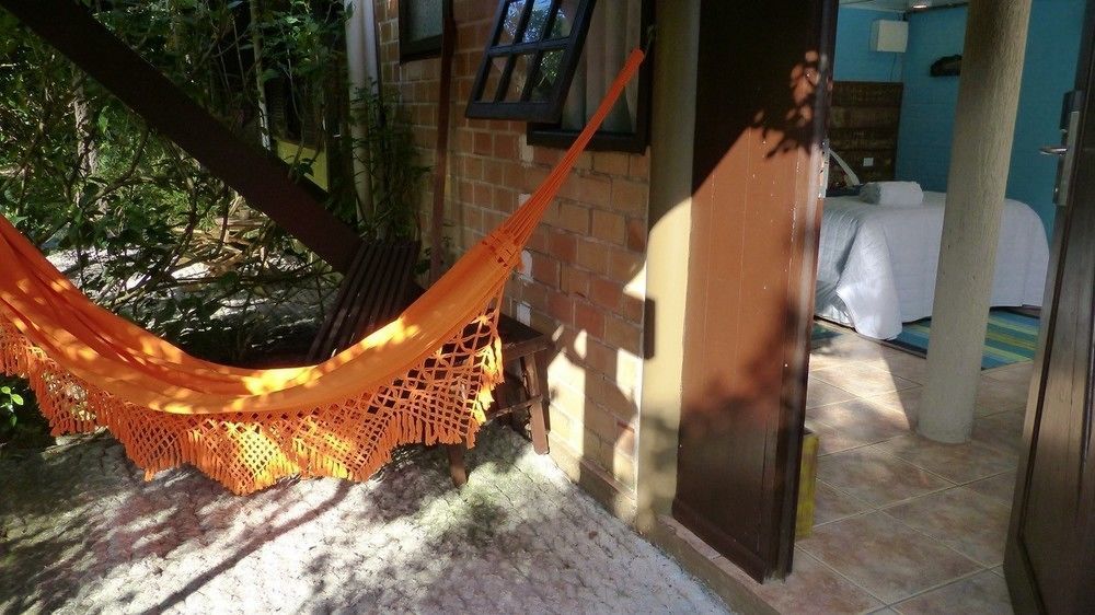 Grajagan Surf Resort Ilha do Mel Exterior photo